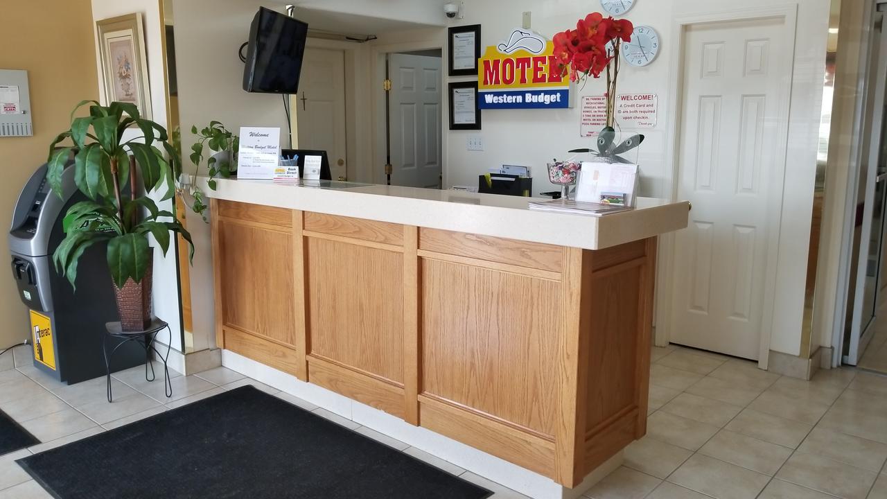 Western Budget Motel Cold Lake Exterior foto